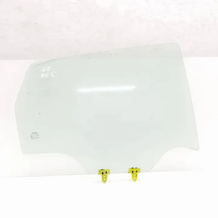Nissan Qashqai (2006 - 2010) 43R00048 Стекло задней двери — фото 1