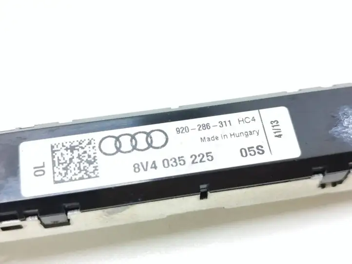 Audi A3/S3 8V (2012 - 2016) 8V4035225 Усилитель антенны — фото 6