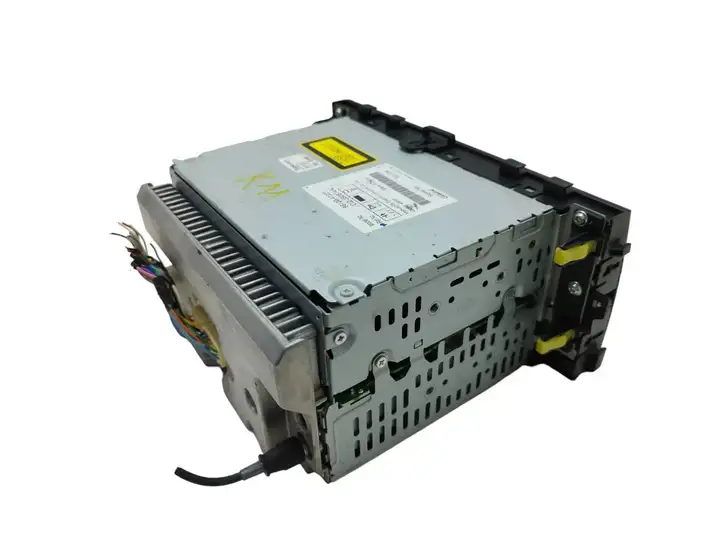 Toyota Prius (XW20) (2003 - 2009)  8612047221 Радио/ проигрыватель CD/DVD / навигация