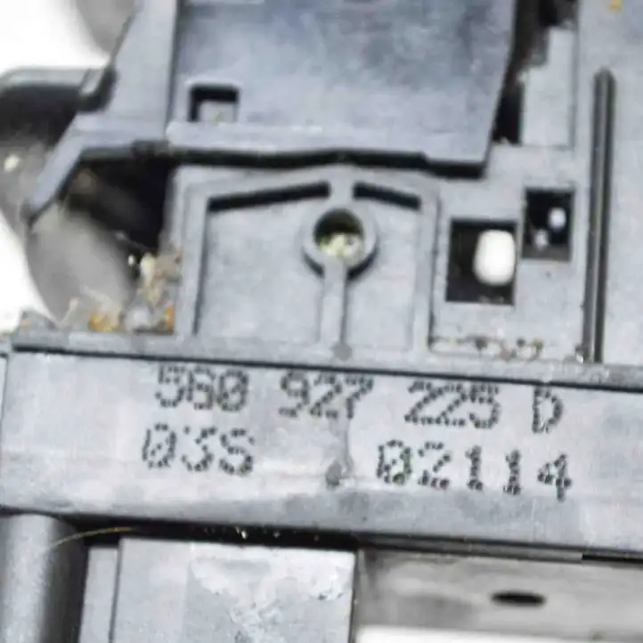 Volkswagen Golf VII (2013 - 2019) 5G0927225D Кнопка ручного тормоза — фото 8