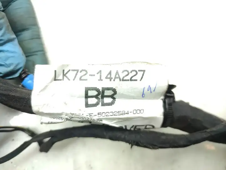 Land Rover Discovery 5 (2019 - ) LK7214A227BB Прочая электропроводка — фото 9