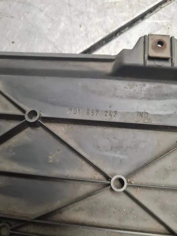 Volkswagen Multivan T4 (1991 - 2003) 701857243 Прочие детали салона — фото 4
