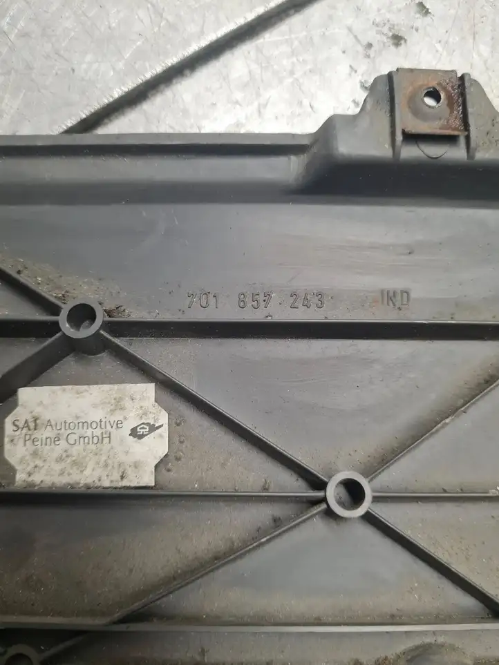 Volkswagen Multivan T4 (1991 - 2003)  701857243 Другая деталь салона