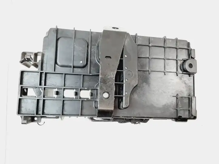 Chevrolet Orlando (2010 - 2015) 13354419 Ящик аккумулятора — фото 6