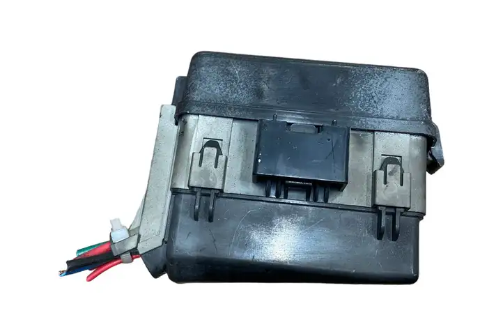 Mitsubishi Outlander (2012 - 2014)  MR301971 Блок предохранителей