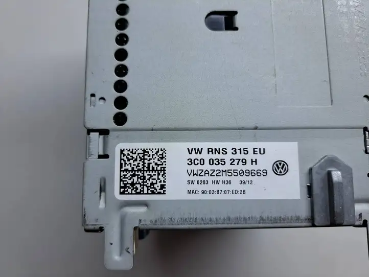 Volkswagen PASSAT B6 (2005 - 2010) 3C0035279H Магнитола / мультимедийная система — фото 3
