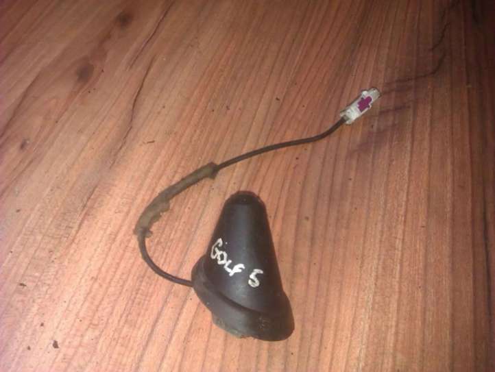 Volkswagen Golf V Antena (GPS antena)