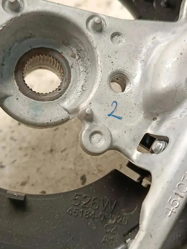 Toyota Aygo AB40 (2012 - 2014) 451000h030 Руль — фото 4