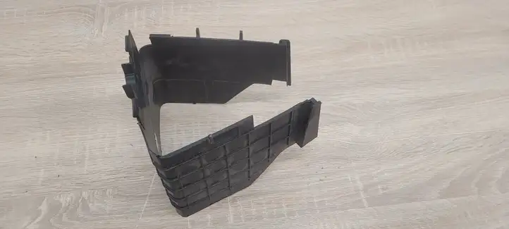 Audi A3/S3 8P (2008 - 2013)  3C0915335 Ящик аккумулятора