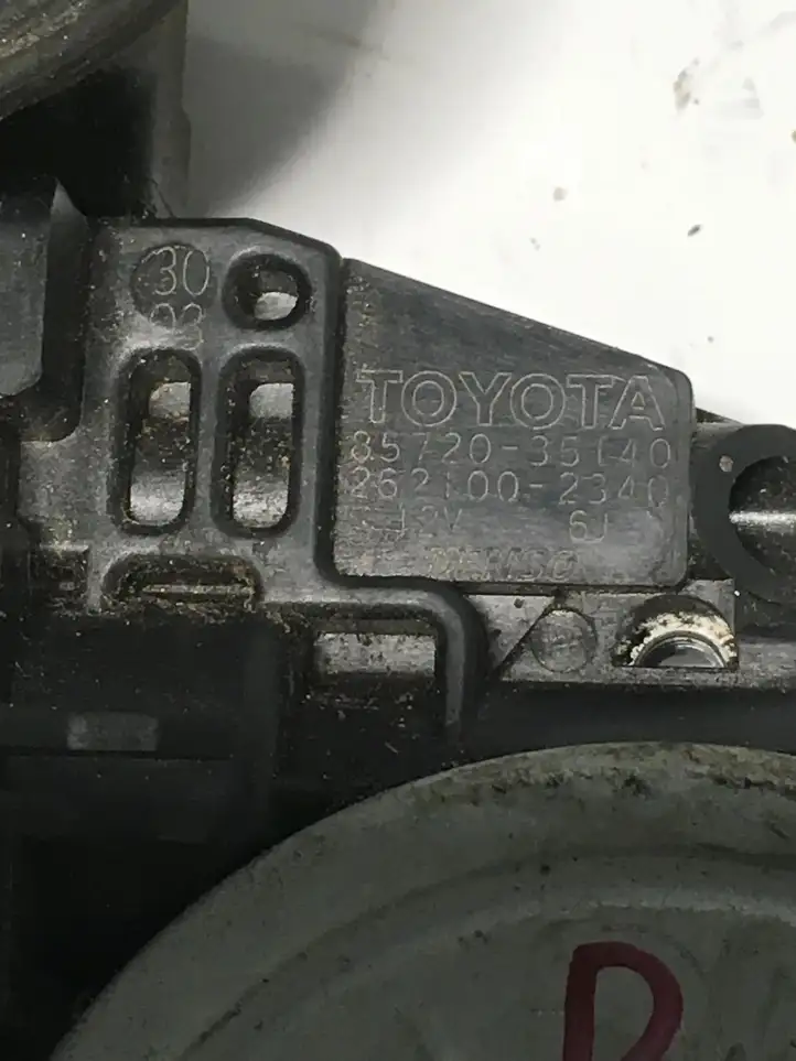 Toyota RAV 4 (XA30) (2006 - 2016) 8572035140 Мотор стеклоподъемника передний — фото 2