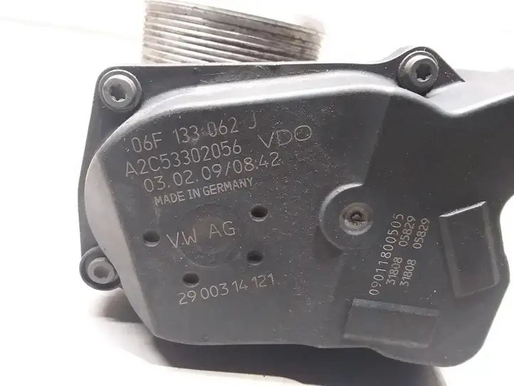 Volkswagen PASSAT B6 (2005 - 2010) 06F133062J Дроссельная заслонка — фото 2