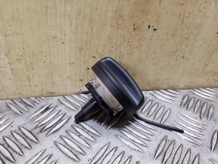 BMW 3 F30 F35 F31 (2012 - 2018) 7222392 Крышка топливного бака — фото 2