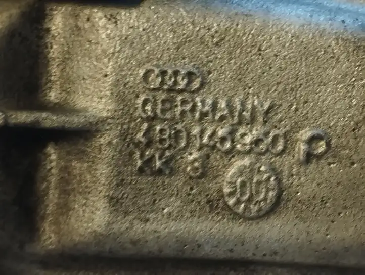 Audi A6 S6 C5 4B (1997 - 2001) 4B0145950 Дроссельная заслонка — фото 2