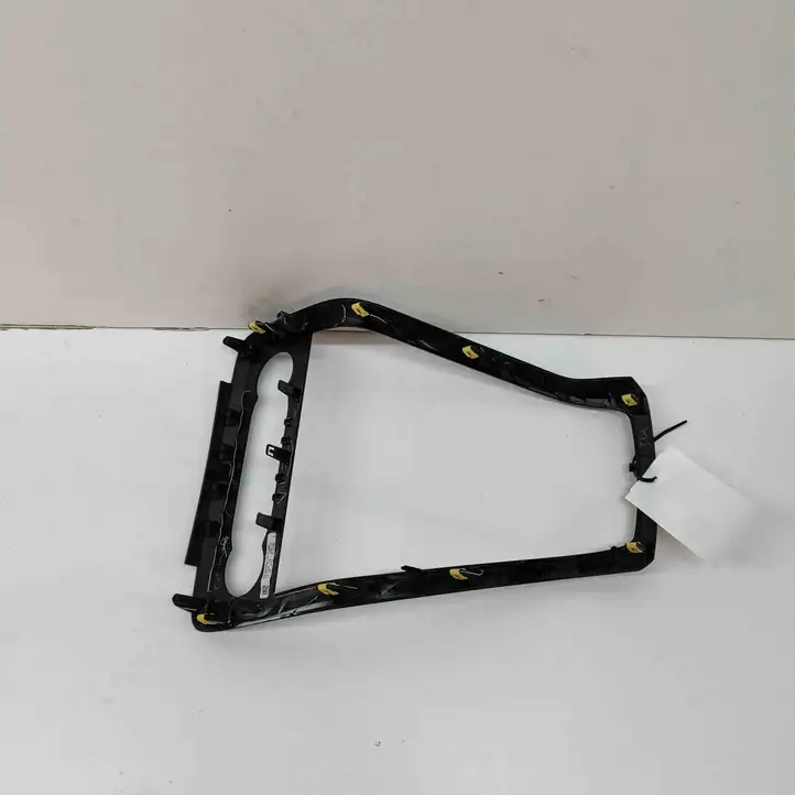 Ford Ecosport (2018 - ) GN15A045A17FF Другая деталь консоли (туннеля) — фото 4