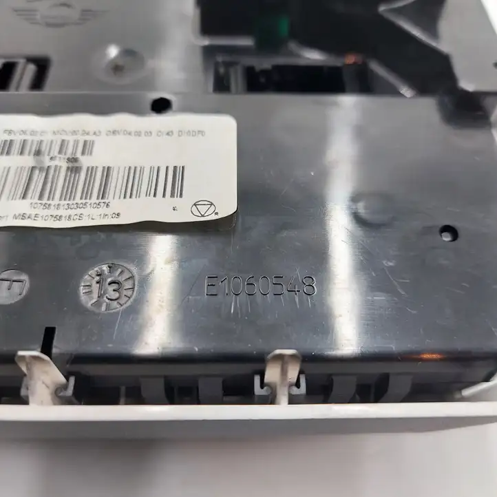 Mini Cooper Countryman R60 (2010 - 2016) E1060548 Блок управления климат-контролем — фото 3