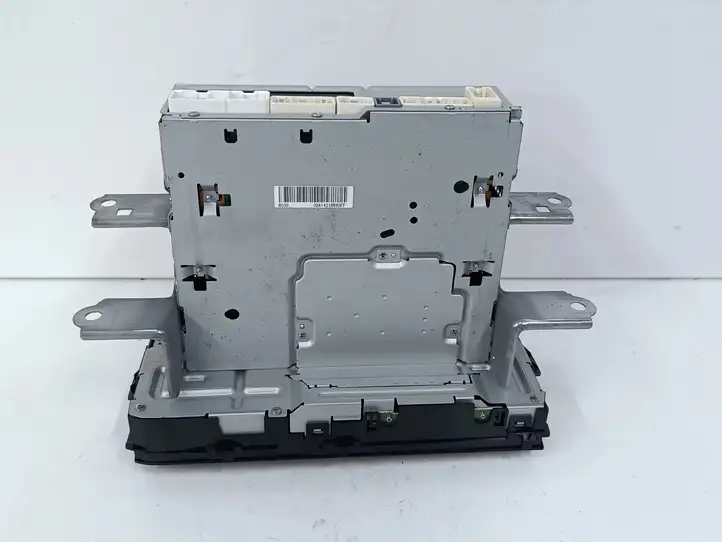 Toyota Prius c (2012 - 2015) 8614052320 Магнитола / мультимедийная система — фото 5