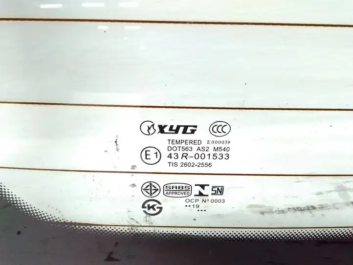Volkswagen Caddy (2004 - 2010) Стекло двери багажника — фото 2