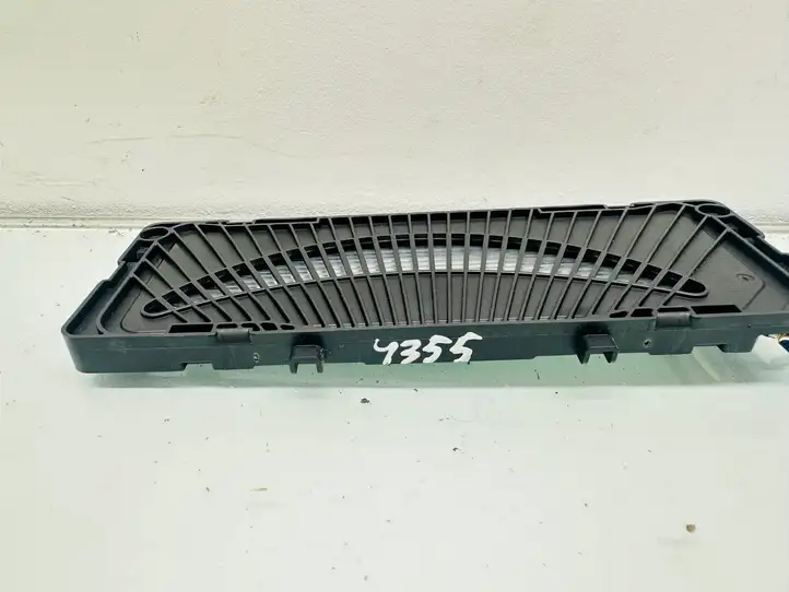 BMW 3 E90 E91 (2005 - 2012)  8214AC Потолочный динамик