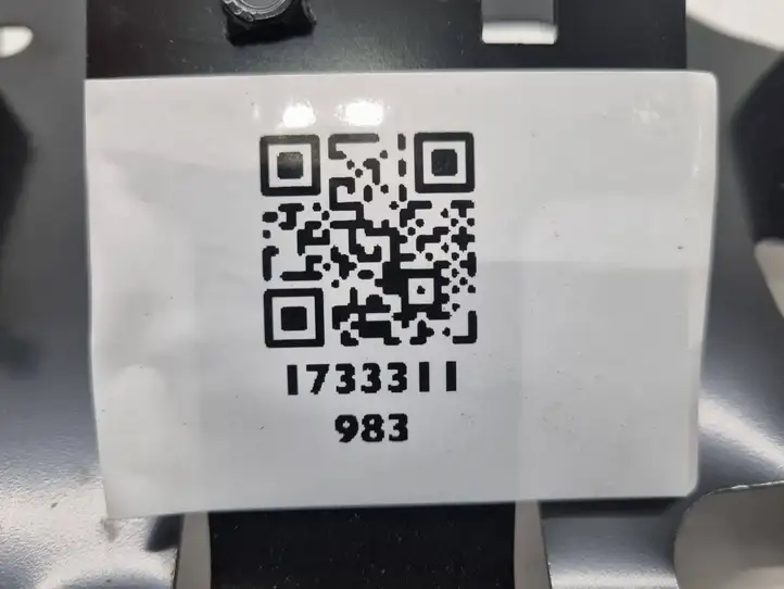 Porsche Taycan 9J1 (2019 - ) 9JA907742B Кронштейн звукового сигнала — фото 6
