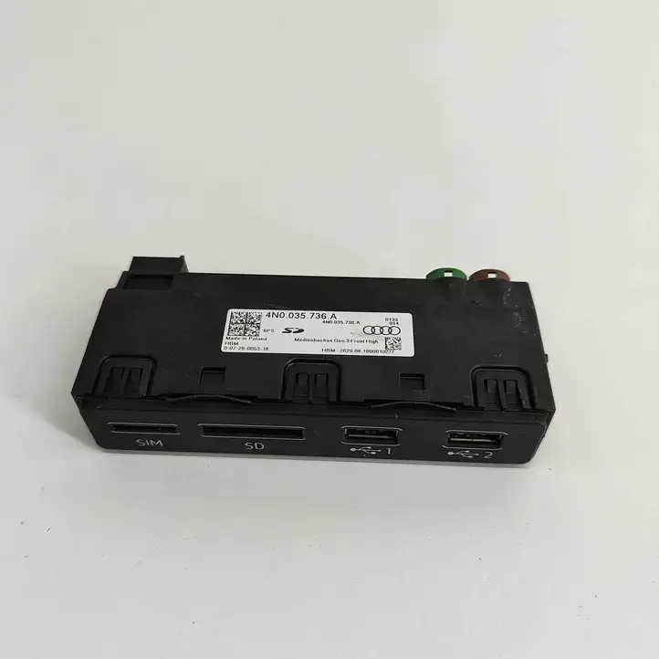 Audi e-tron (2018 - )  5N0035736A Разъем USB