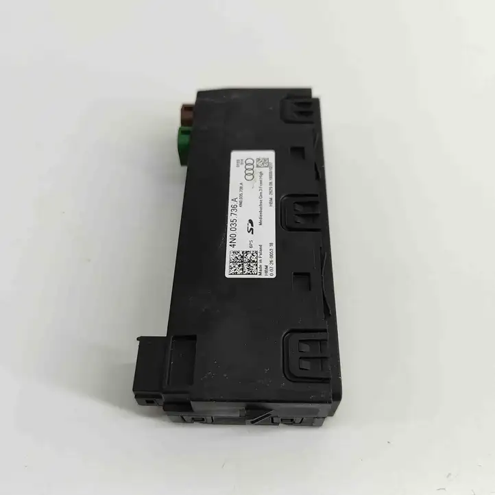 Audi e-tron (2018 - )  5N0035736A Разъем USB