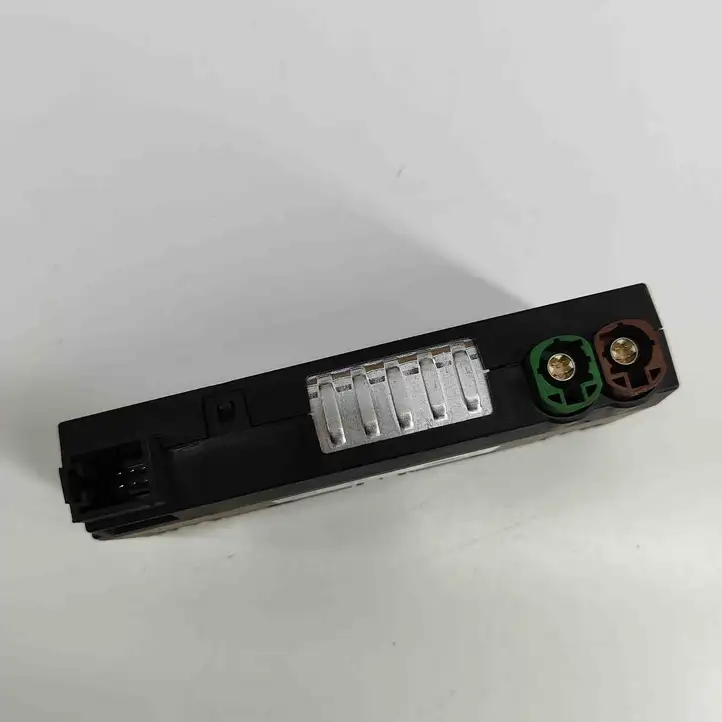 Audi e-tron (2018 - )  5N0035736A Разъем USB