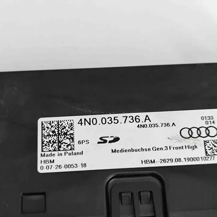 Audi e-tron (2018 - )  5N0035736A Разъем USB