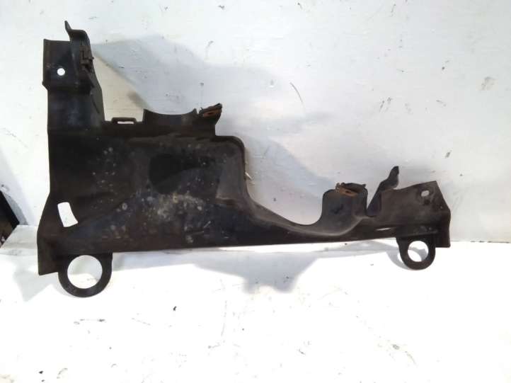 51757267564 BMW 5 F10 F11 Kita dugno detalė