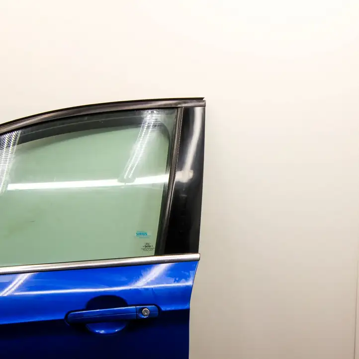 Ford Escape III (2013 - 2019) Дверь — фото 4