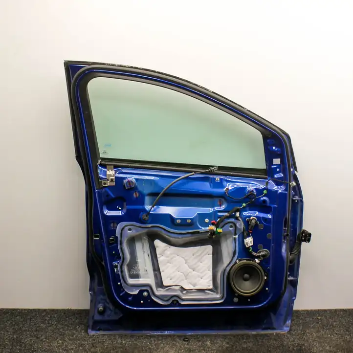 Ford Escape III (2013 - 2019) Дверь — фото 9