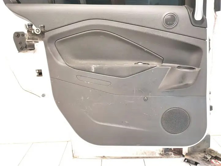 Ford C-MAX II (2015 - ) Боковая раздвижная дверь — фото 3