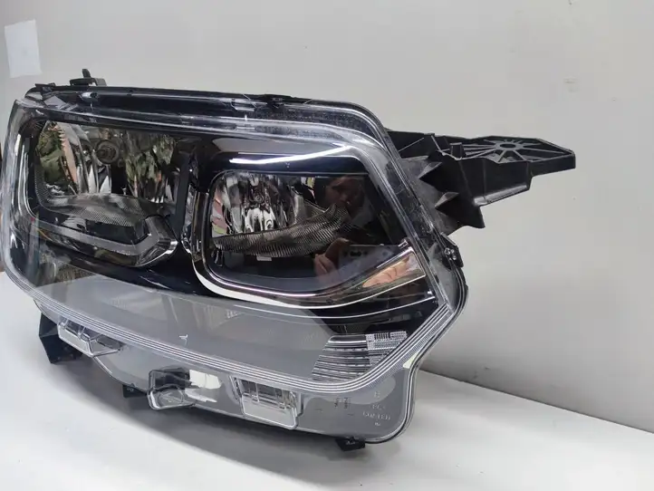 Toyota ProAce City (2016 - ) 9835780580 Передняя фара — фото 8