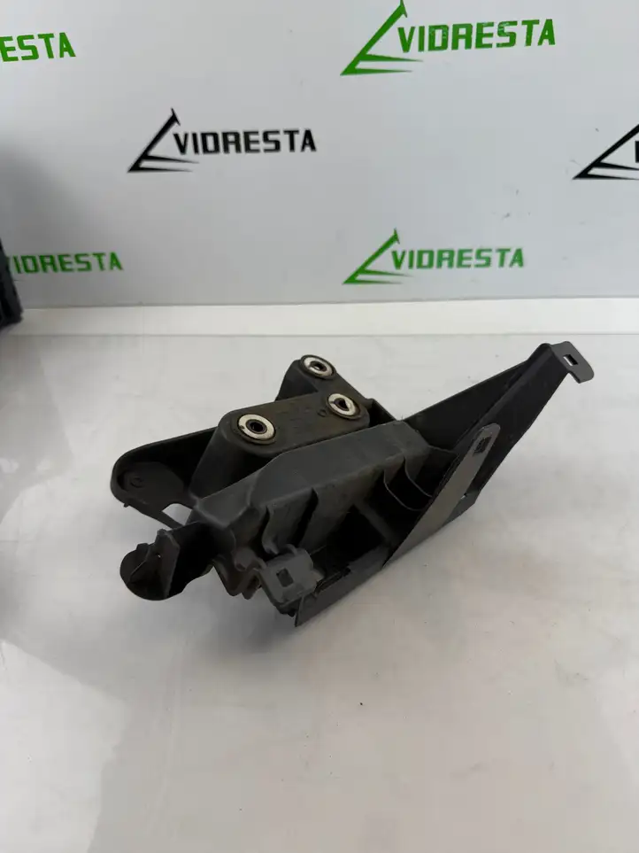 Opel Corsa F (2019 - ) 9829333680A Кронштейн заднего бампера — фото 2
