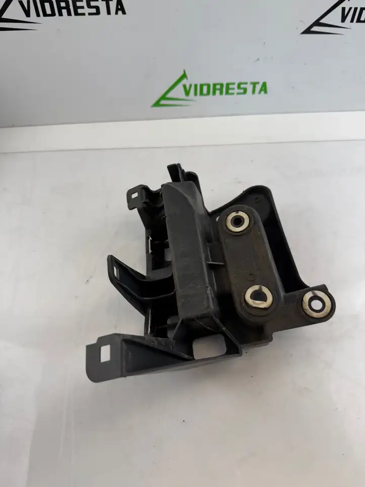 Opel Corsa F (2019 - ) 9829333680A Кронштейн заднего бампера — фото 4