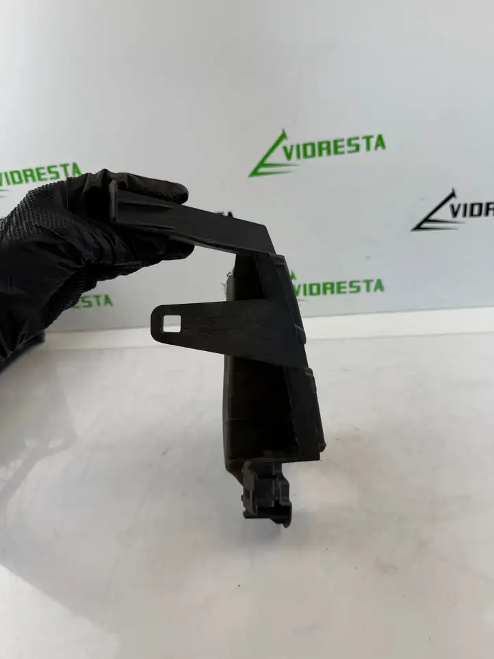 Opel Corsa F (2019 - ) 9829333680A Кронштейн заднего бампера — фото 5