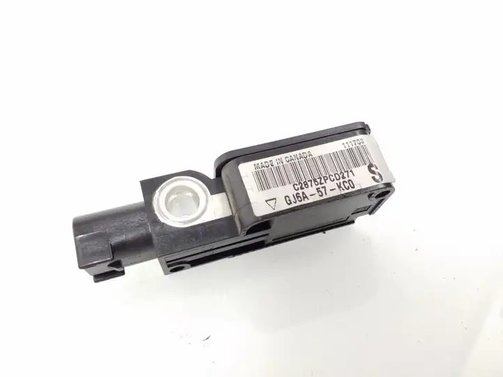 Mazda 6 (2002 - 2005) GJ6A57KC0 Датчик удара SRS — фото 1