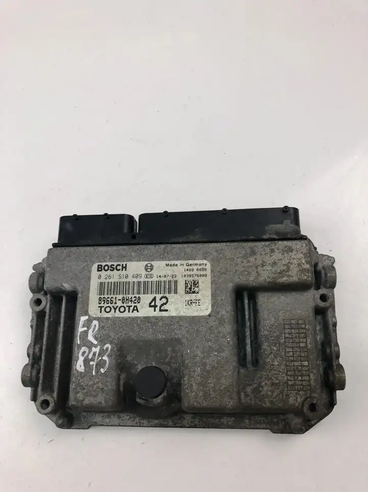 Toyota Aygo AB40 (2014 - 2018) 896610H420 Блок управления двигателем (ECU) — фото 2