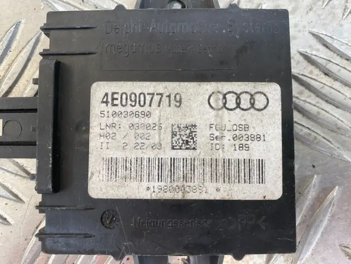 Audi A8 S8 D3 4E (2005 - 2007) 4E0907719 Блок управления сигнализацией — фото 4