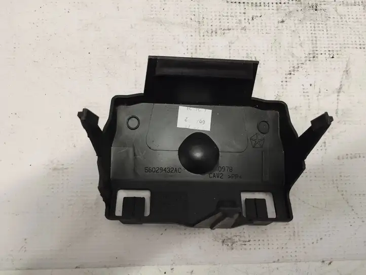 Dodge Ram (2018 - )  56029432AC Другая деталь салона