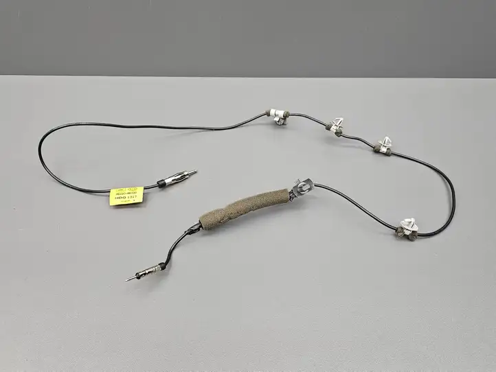 Hyundai i30 (2012 - 2015)  96220A6100 Другой проводник