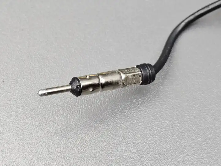 Hyundai i30 (2012 - 2015)  96220A6100 Другой проводник