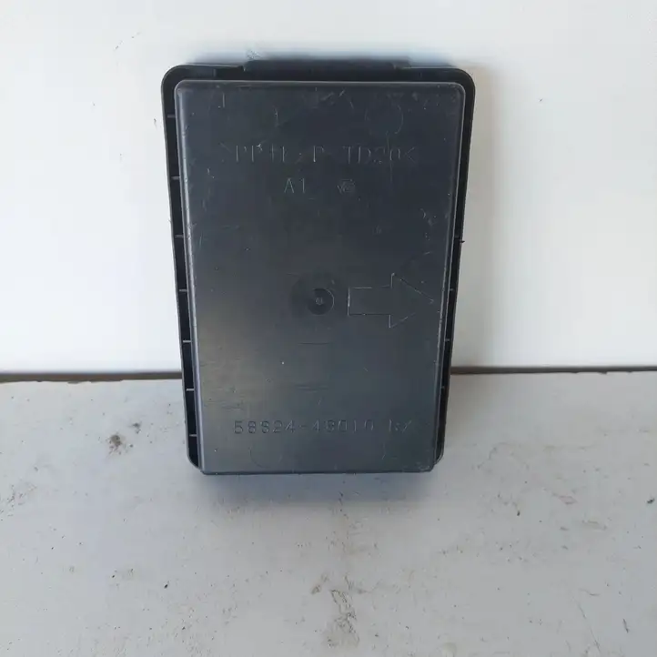 Lexus RX 450h (2012 - 2015)  5882448010 Другая деталь салона