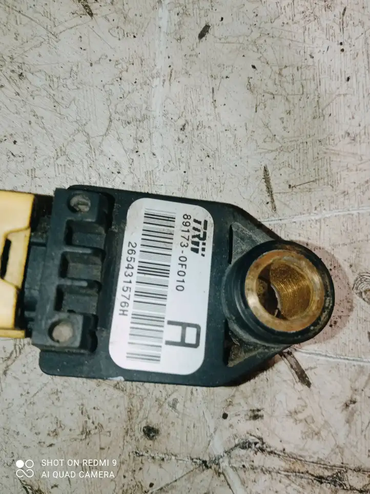 Toyota Corolla Verso AR10 (2004 - 2009) 891730F010 Датчик удара SRS — фото 4