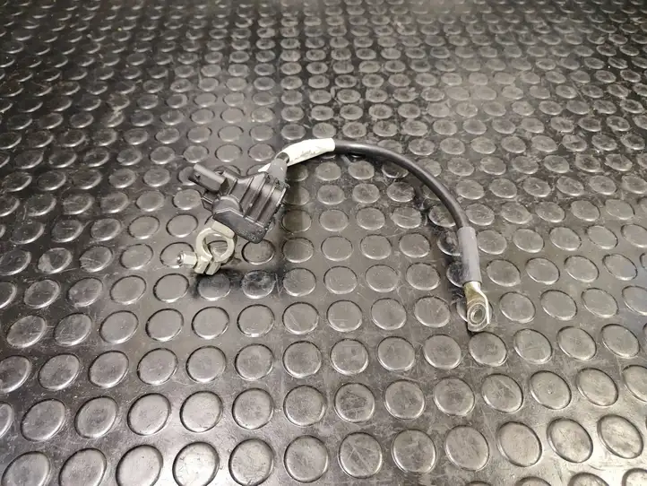 Audi Q5 (2008 - 2012)  8R0915181B Минусовый провод (аккумулятора)