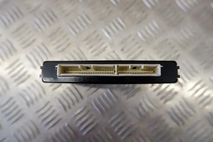 Toyota Prius+ (ZVW40) (2011 - 2018)  8999047102 Блок управления без ключа