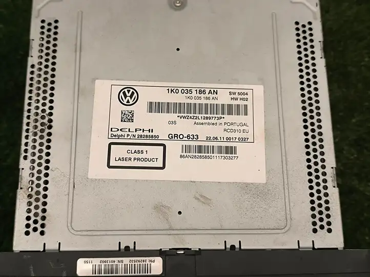 Volkswagen Amarok (2010 - ) 1K0035186AN Магнитола / мультимедийная система — фото 3