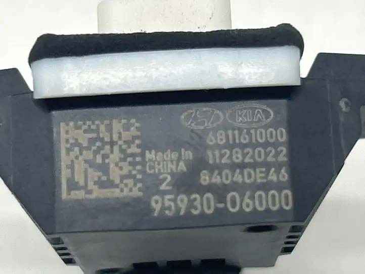 Kia EV6 (2021 - ) 95930O6000 Датчик удара SRS — фото 4