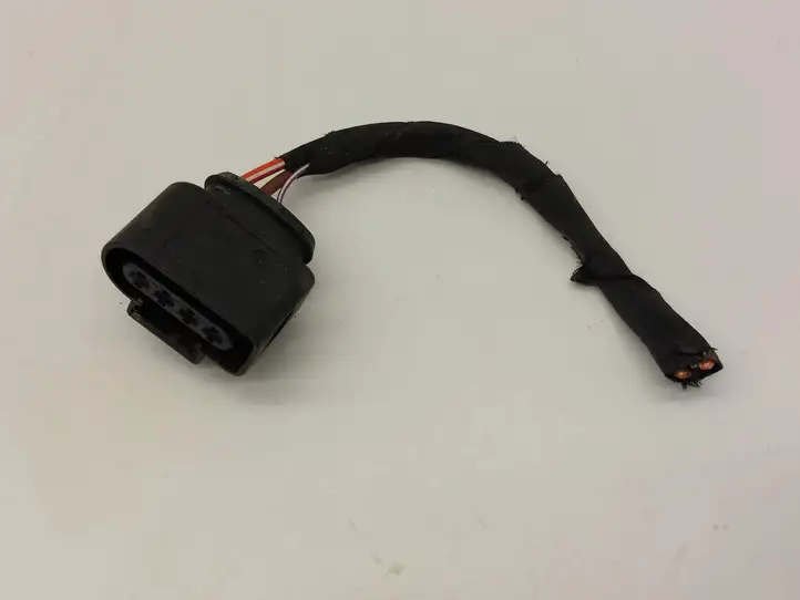 Volkswagen PASSAT B8 (2015 - )  8K0973724 Другой проводник