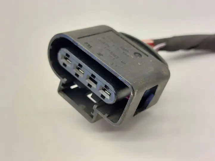 Volkswagen PASSAT B8 (2015 - )  8K0973724 Другой проводник