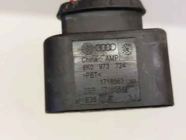 Volkswagen PASSAT B8 (2015 - )  8K0973724 Другой проводник